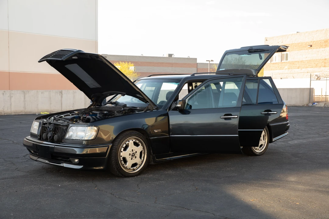1995 Mercedes-Benz W124 E-Class - Image 11 of 31