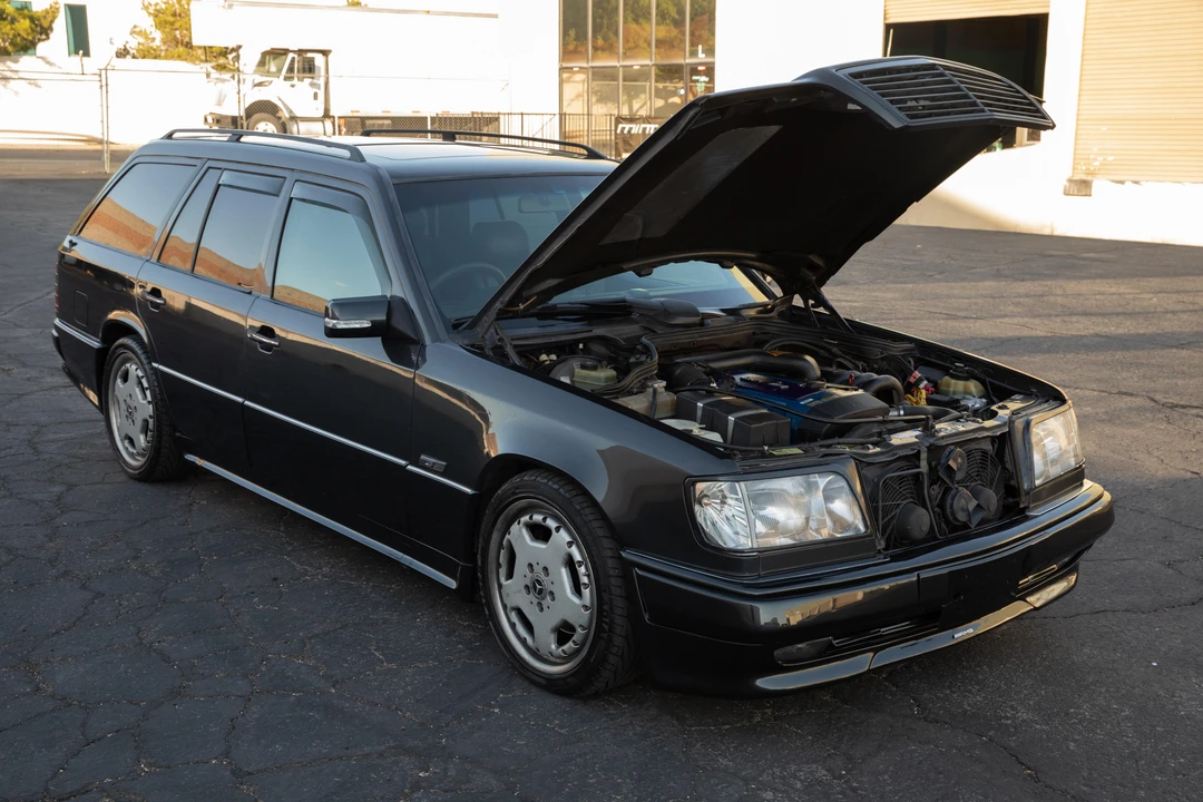 1995 Mercedes-Benz W124 E-Class - Image 29 of 31