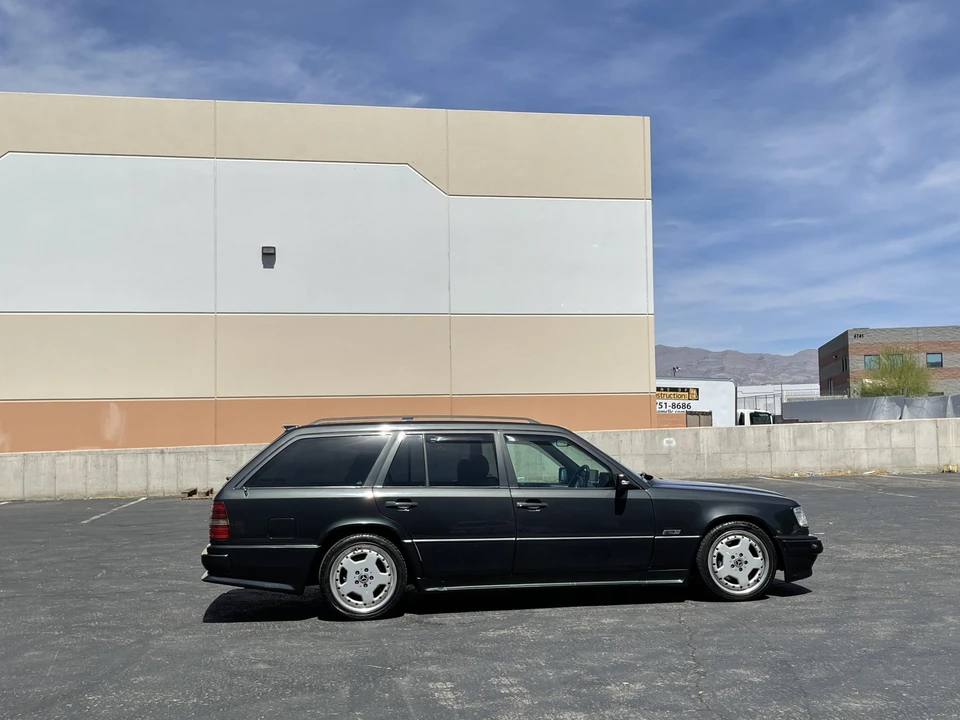 1995 Mercedes-Benz W124 E-Class - Image 26 of 31
