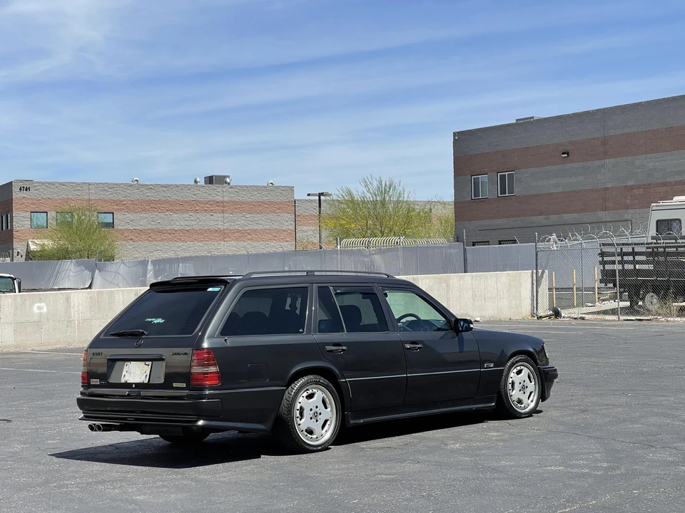 1995 Mercedes-Benz W124 E-Class - Image 23 of 31