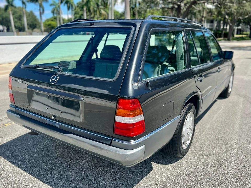 1995 Mercedes-Benz W124 E-Class - Image 7 of 31