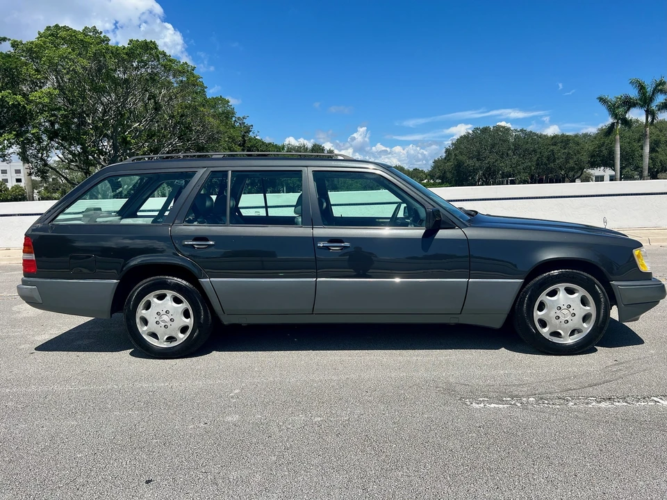 1995 Mercedes-Benz W124 E-Class - Image 5 of 31