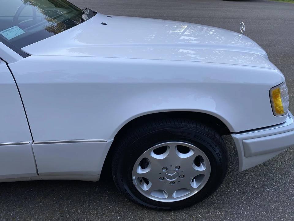 1995 Mercedes-Benz W124 E-Class - Image 20 of 31
