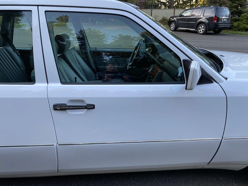 1995 Mercedes-Benz W124 E-Class - Image 22 of 31