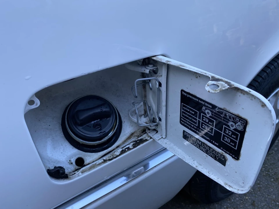 1995 Mercedes-Benz W124 E-Class - Image 27 of 31