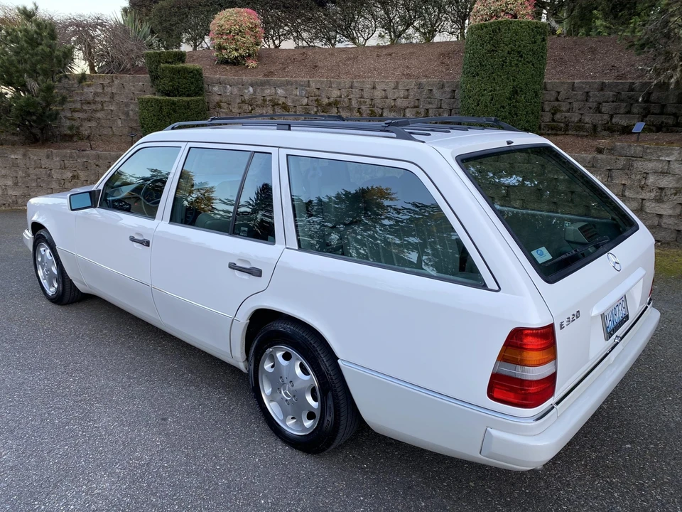 1995 Mercedes-Benz W124 E-Class - Image 15 of 31