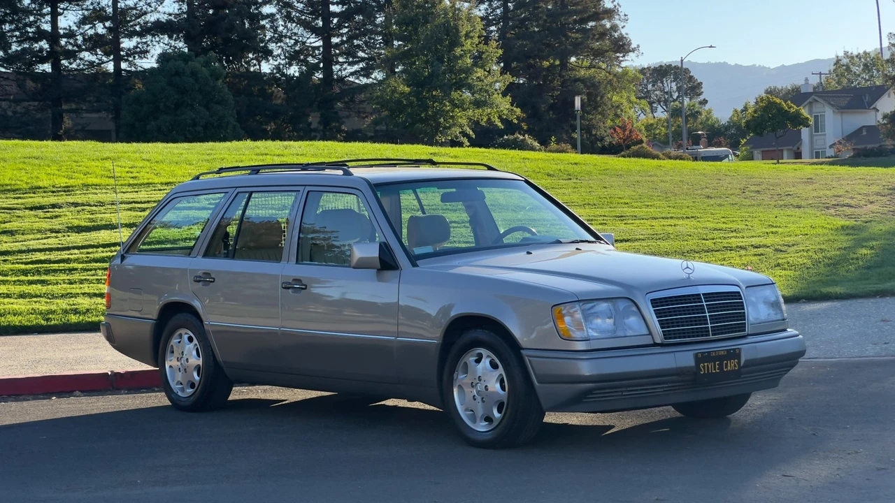 1995 Mercedes-Benz W124 E-Class - Image 20 of 31