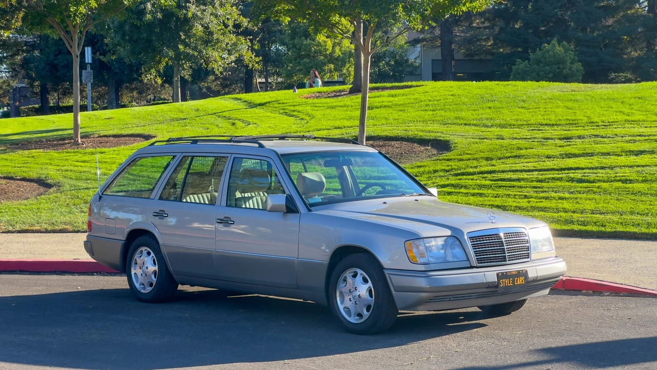 1995 Mercedes-Benz W124 E-Class - Image 18 of 31