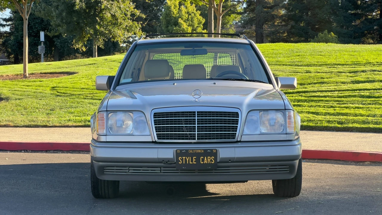 1995 Mercedes-Benz W124 E-Class - Image 30 of 31