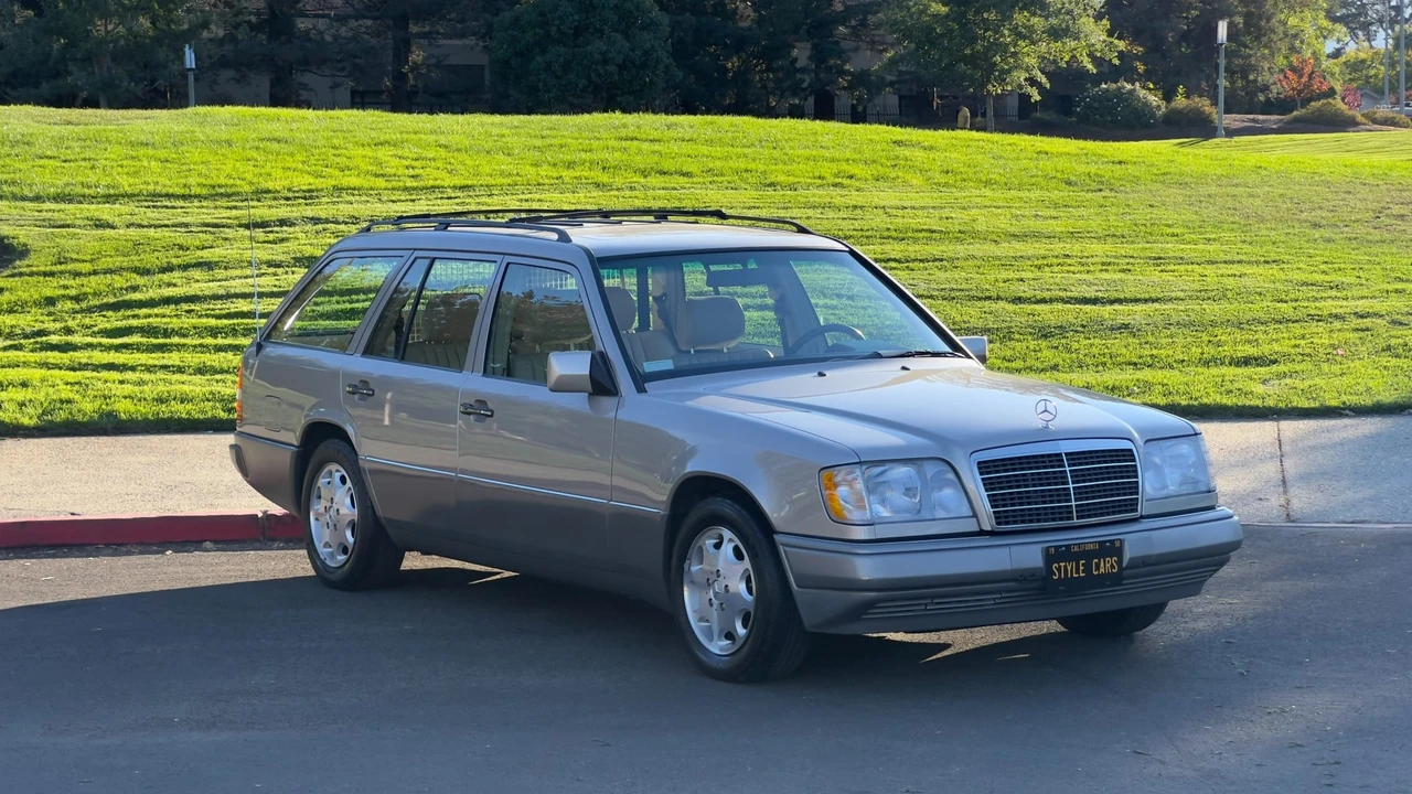 1995 Mercedes-Benz W124 E-Class - Image 26 of 31
