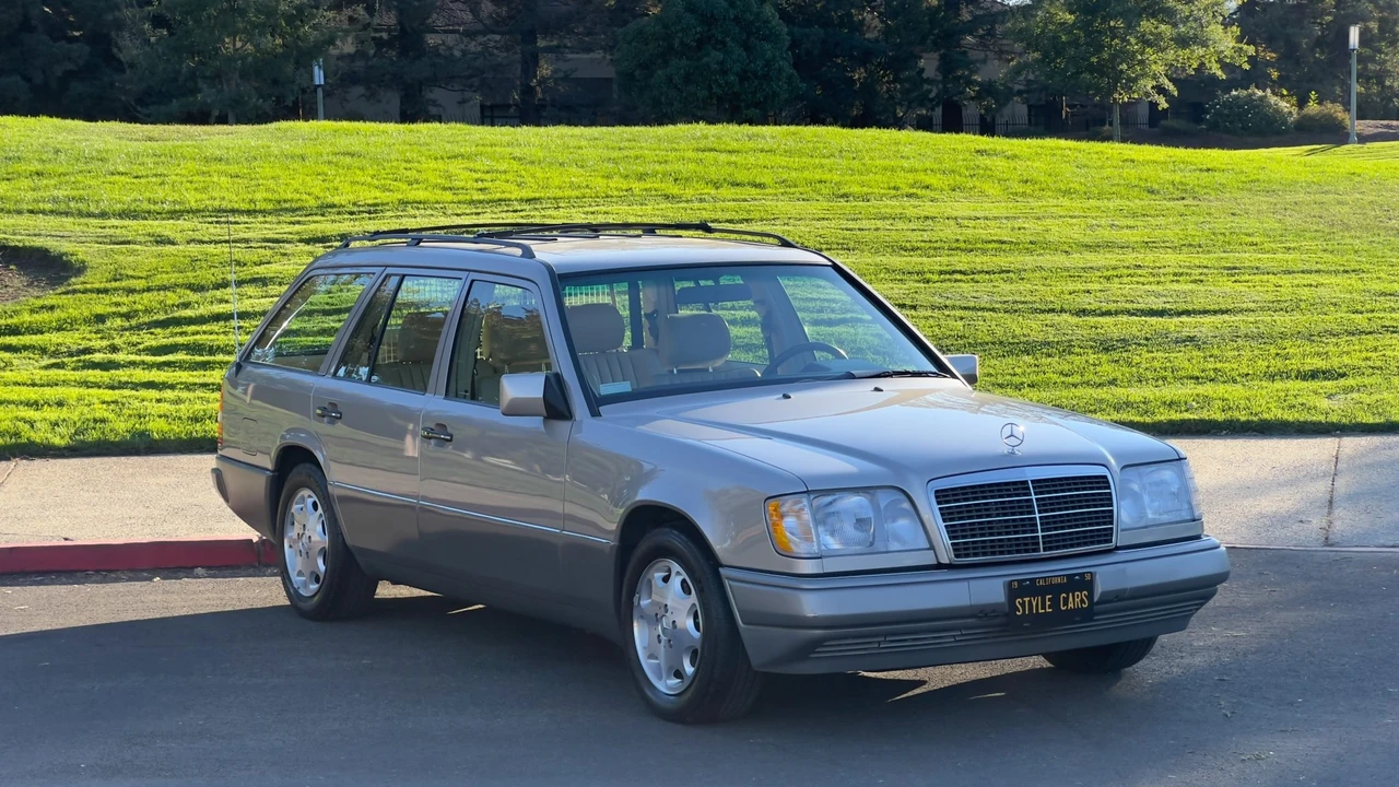 1995 Mercedes-Benz W124 E-Class - Image 25 of 31