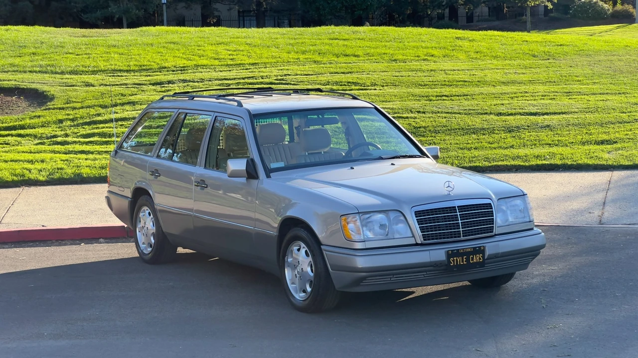 1995 Mercedes-Benz W124 E-Class - Image 24 of 31