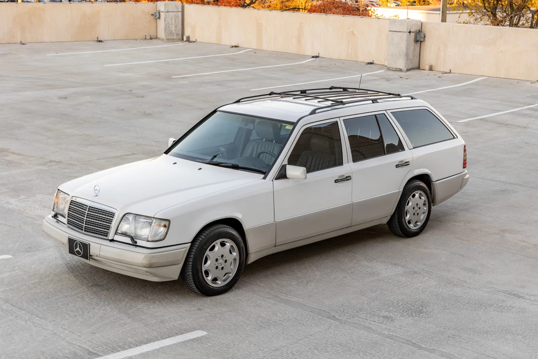 1995 Mercedes-Benz W124 E-Class - Image 4 of 31