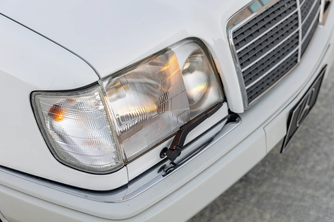 1995 Mercedes-Benz W124 E-Class - Image 19 of 31