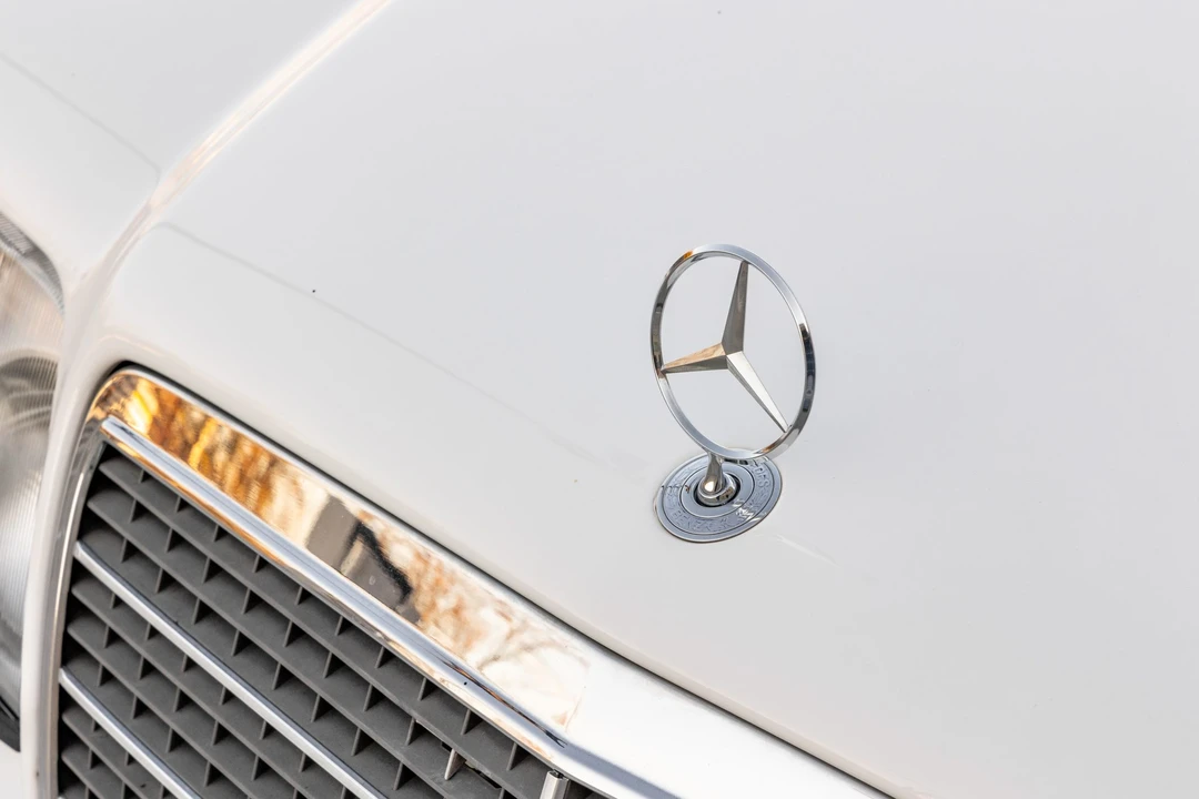 1995 Mercedes-Benz W124 E-Class - Image 23 of 31