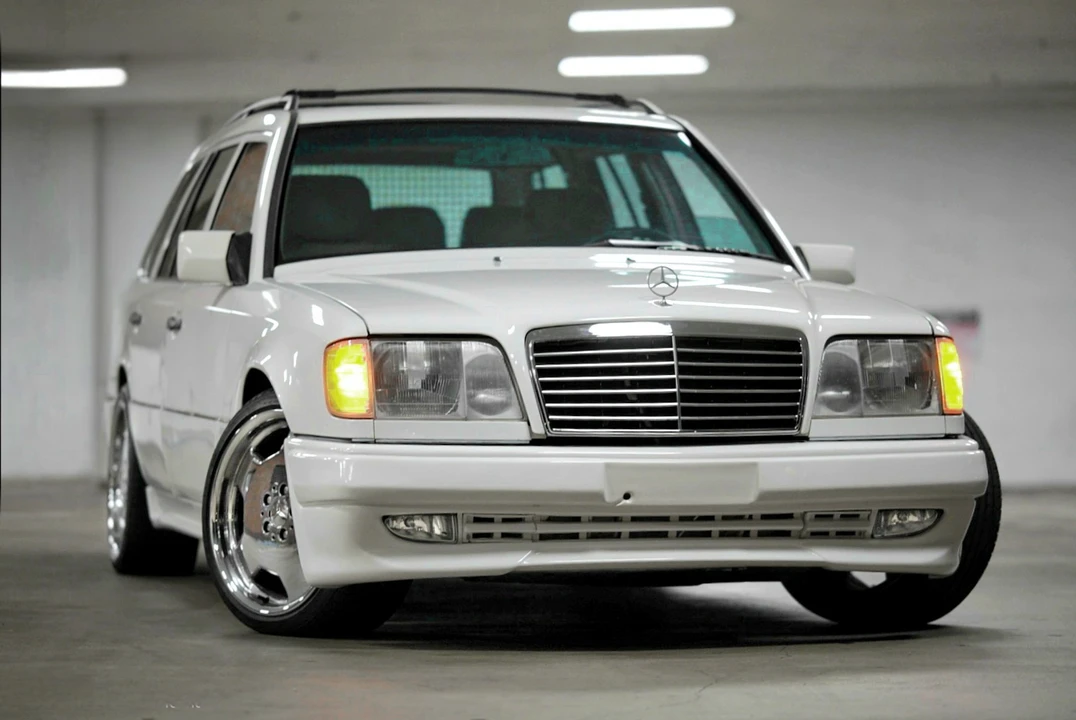 1995 Mercedes-Benz W124 E-Class - Image 15 of 31