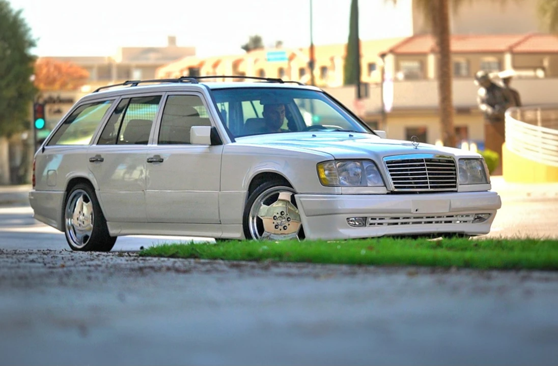 1995 Mercedes-Benz W124 E-Class - Image 29 of 31