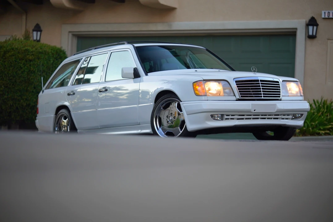 1995 Mercedes-Benz W124 E-Class - Image 14 of 31