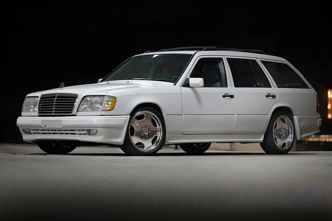 1995 Mercedes-Benz W124 E-Class - Image 4 of 31