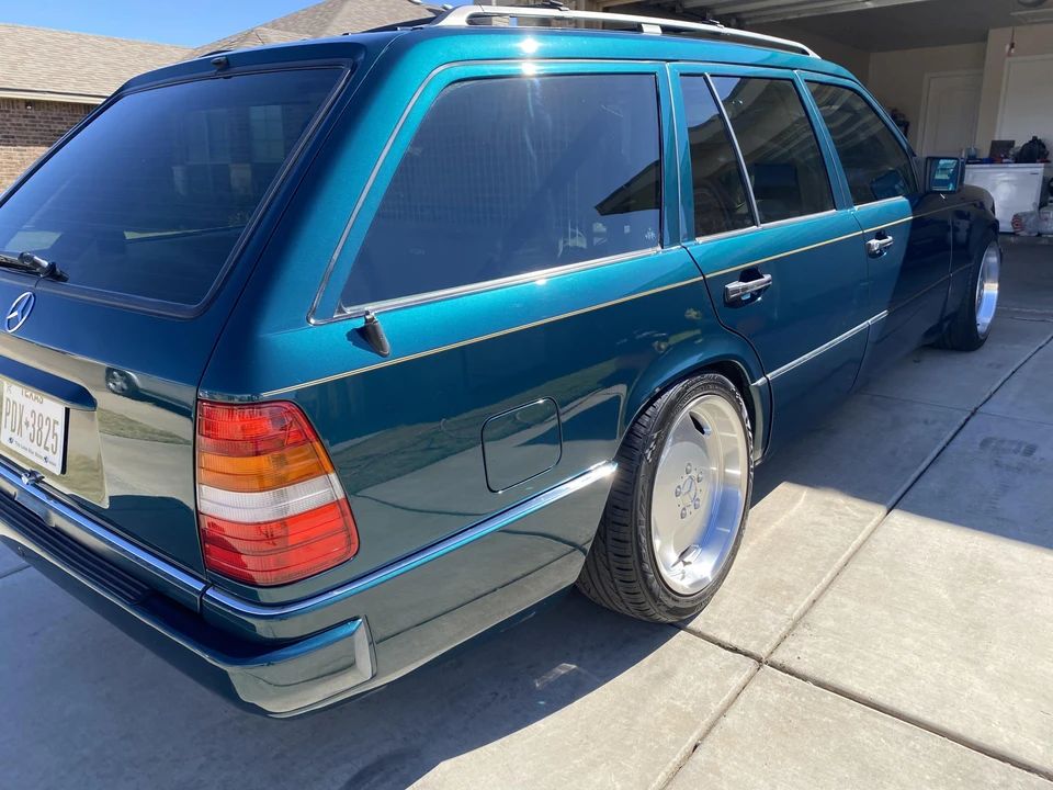 1995 Mercedes-Benz W124 E-Class - Image 17 of 31