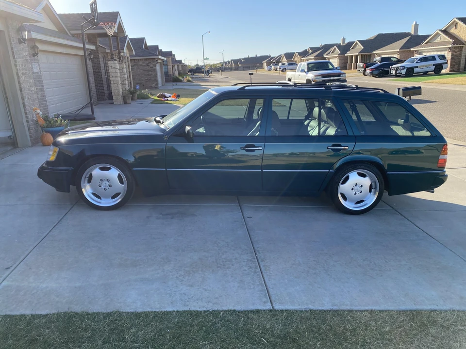 1995 Mercedes-Benz W124 E-Class - Image 7 of 31