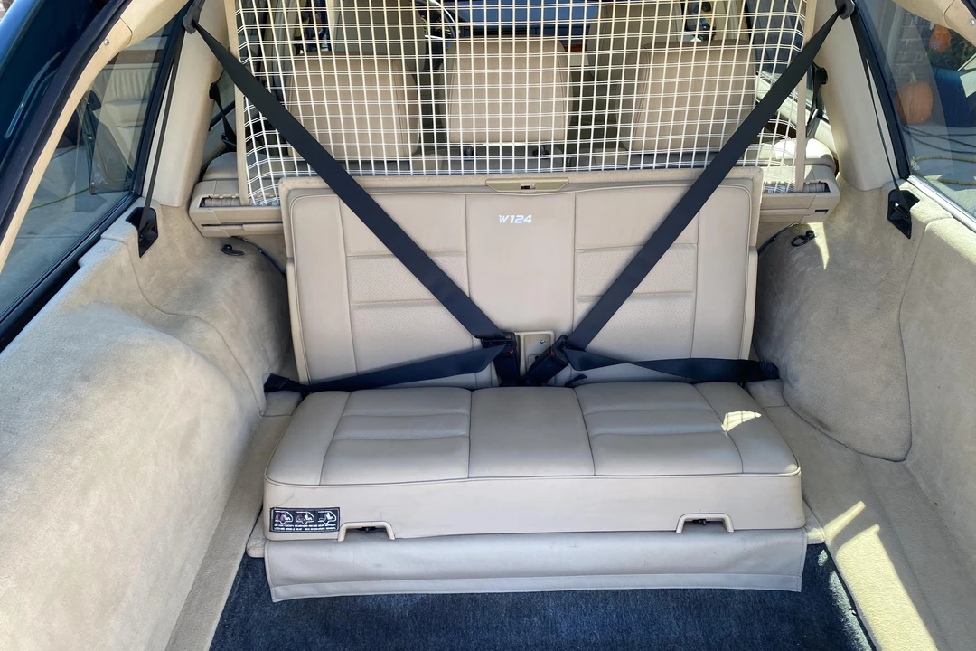 1995 Mercedes-Benz W124 E-Class - Image 31 of 31