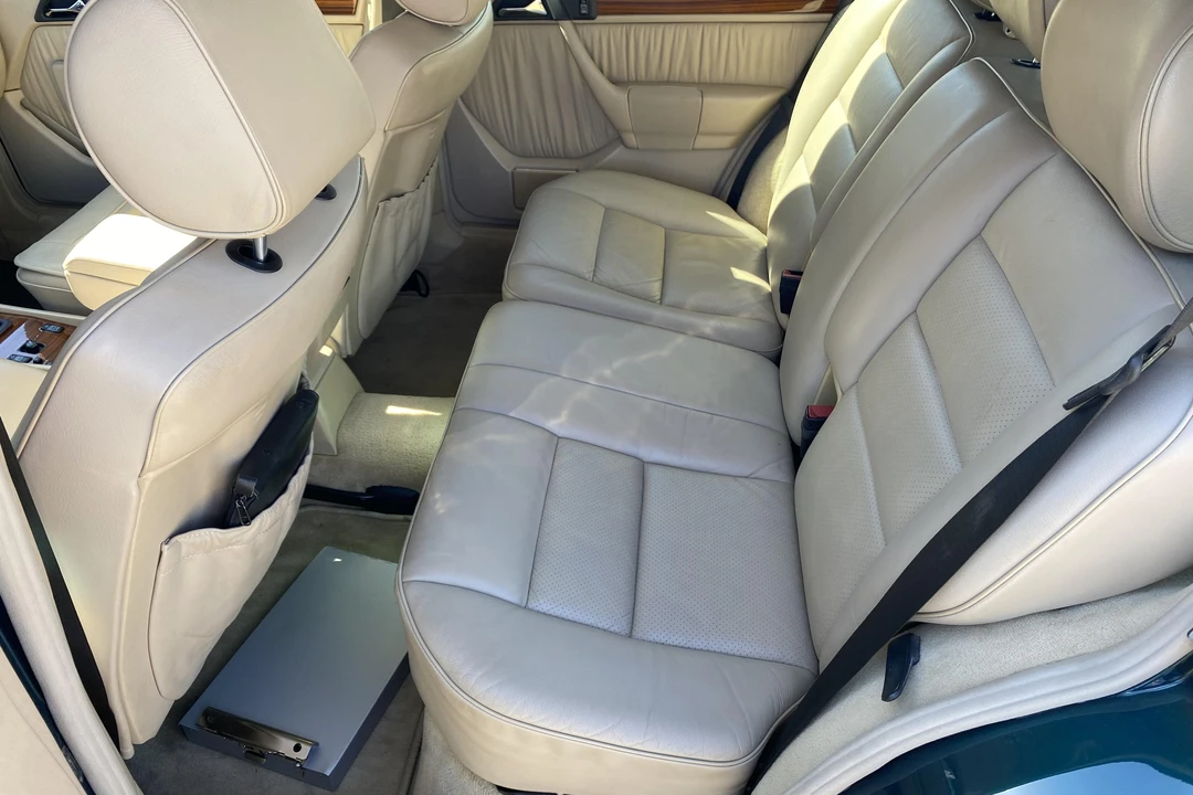 1995 Mercedes-Benz W124 E-Class - Image 30 of 31