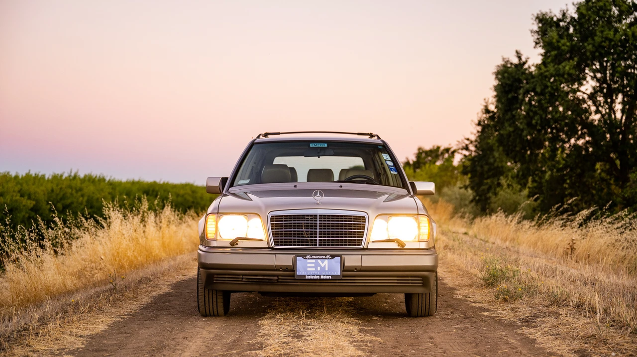 1995 Mercedes-Benz W124 E-Class - Image 23 of 31
