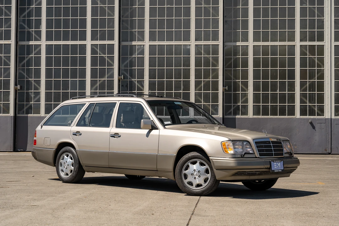 1995 Mercedes-Benz W124 E-Class - Image 3 of 31