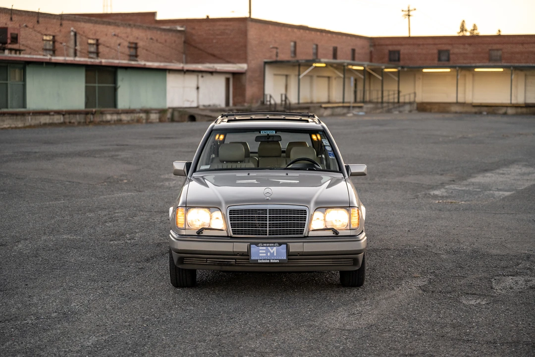 1995 Mercedes-Benz W124 E-Class - Image 17 of 31