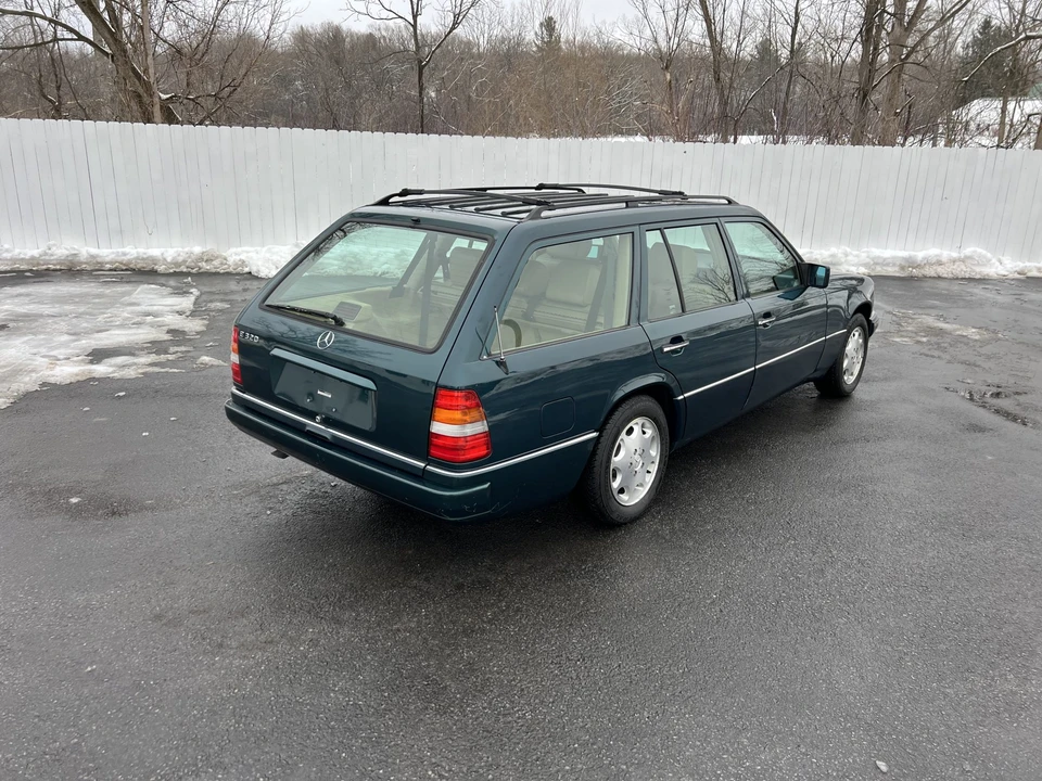 1995 Mercedes-Benz W124 E-Class - Image 28 of 31
