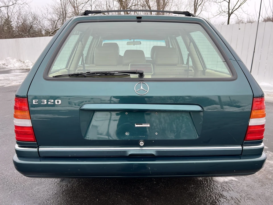 1995 Mercedes-Benz W124 E-Class - Image 20 of 31