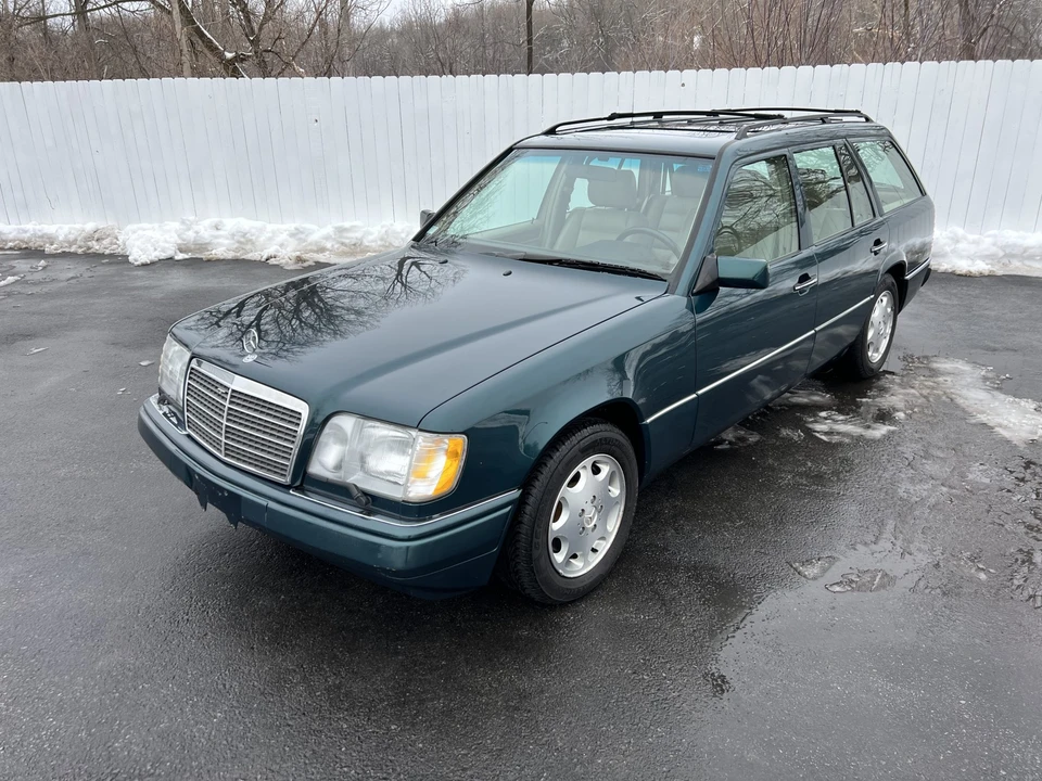 1995 Mercedes-Benz W124 E-Class - Image 6 of 31
