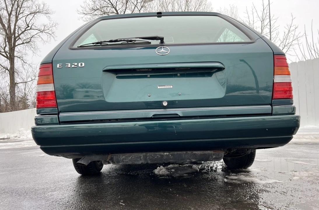 1995 Mercedes-Benz W124 E-Class - Image 23 of 31