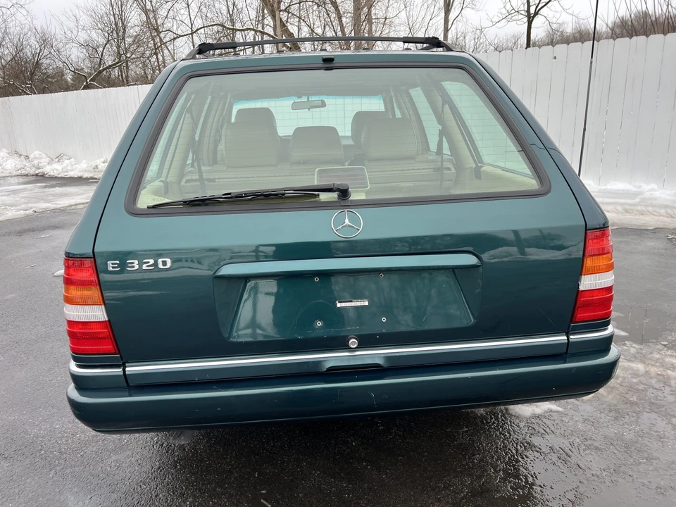 1995 Mercedes-Benz W124 E-Class - Image 21 of 31