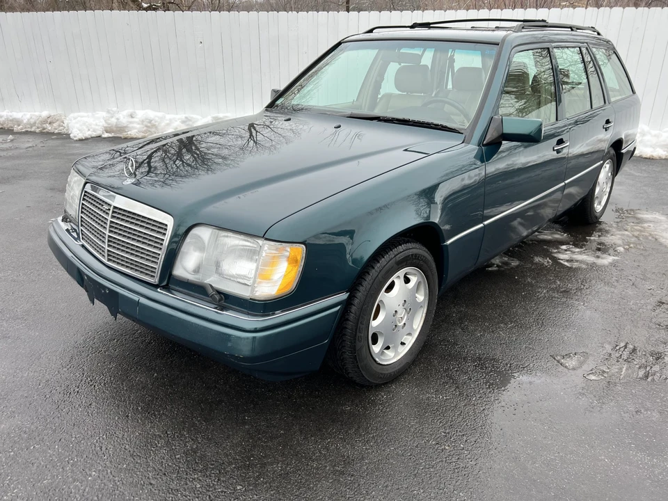 1995 Mercedes-Benz W124 E-Class - Image 8 of 31