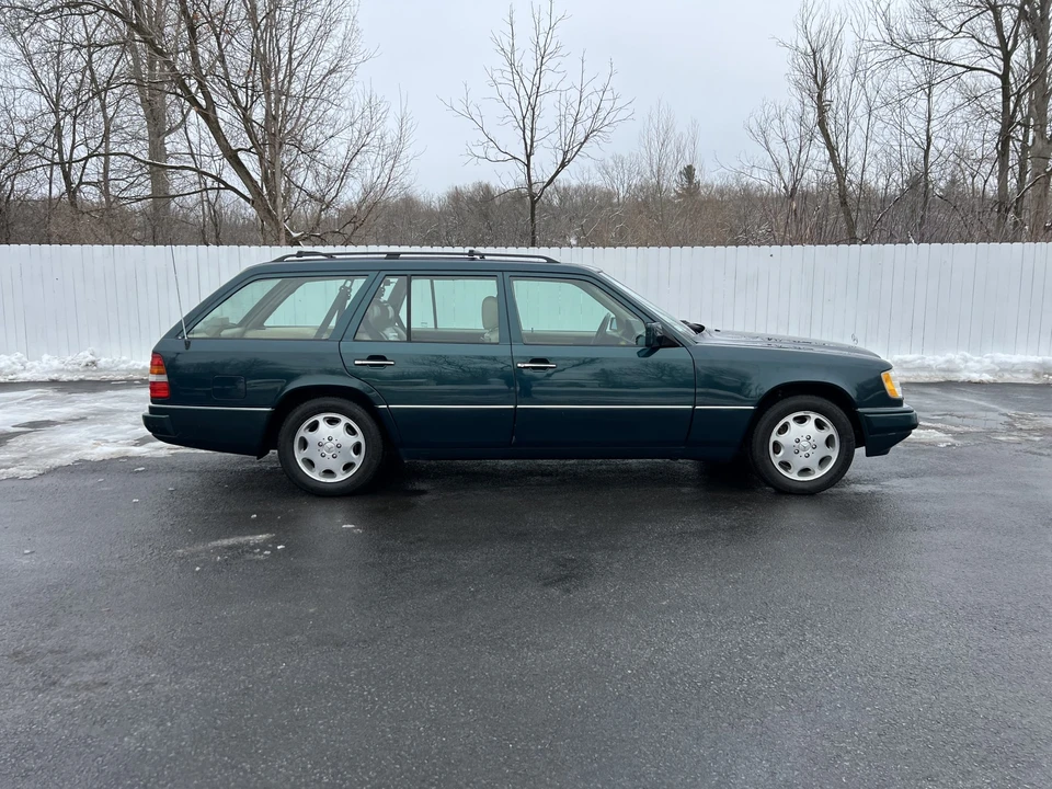 1995 Mercedes-Benz W124 E-Class - Image 31 of 31