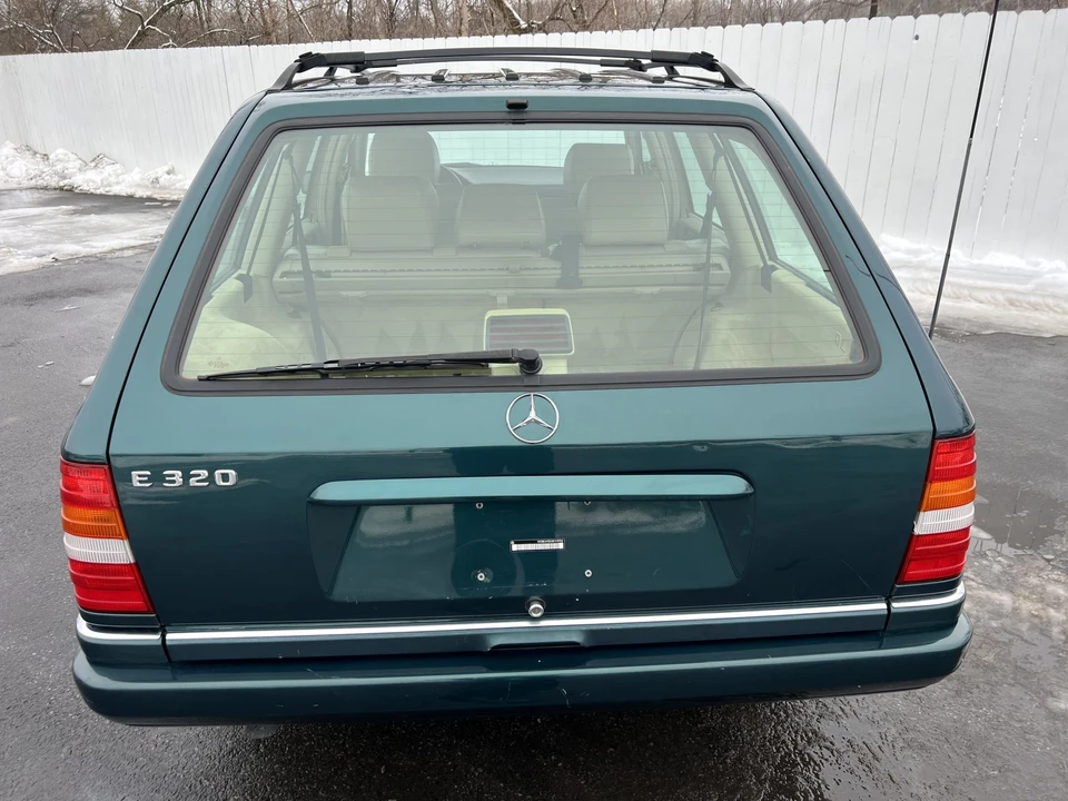 1995 Mercedes-Benz W124 E-Class - Image 19 of 31