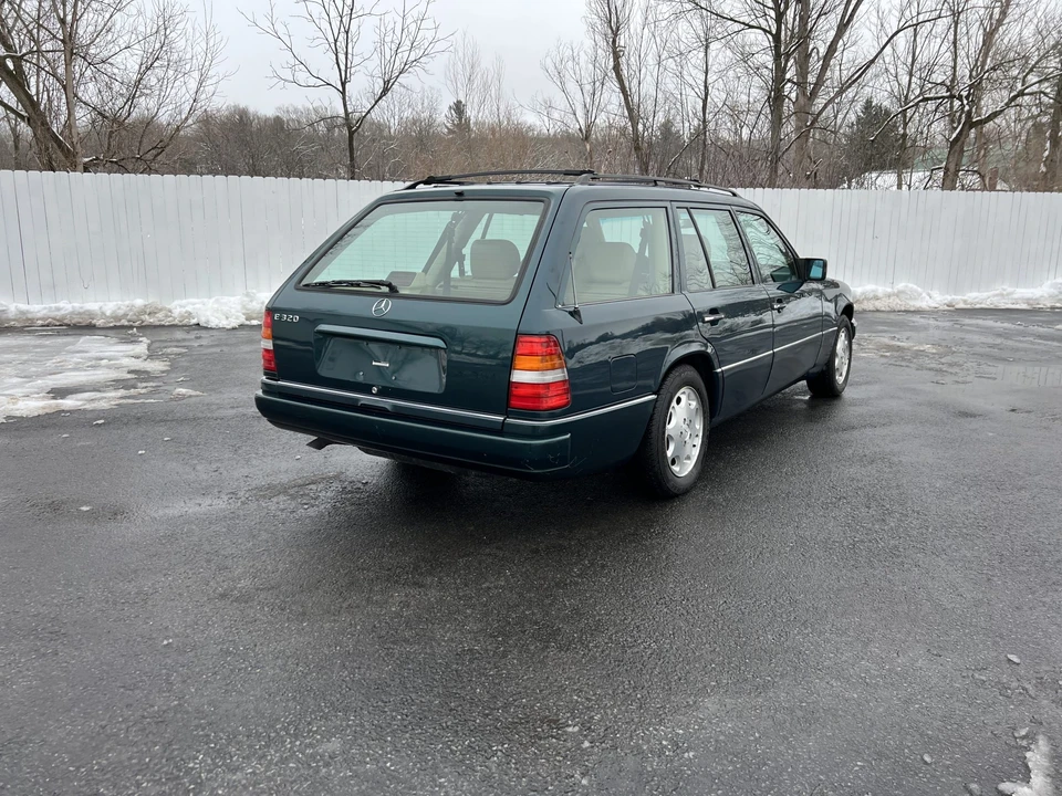 1995 Mercedes-Benz W124 E-Class - Image 27 of 31