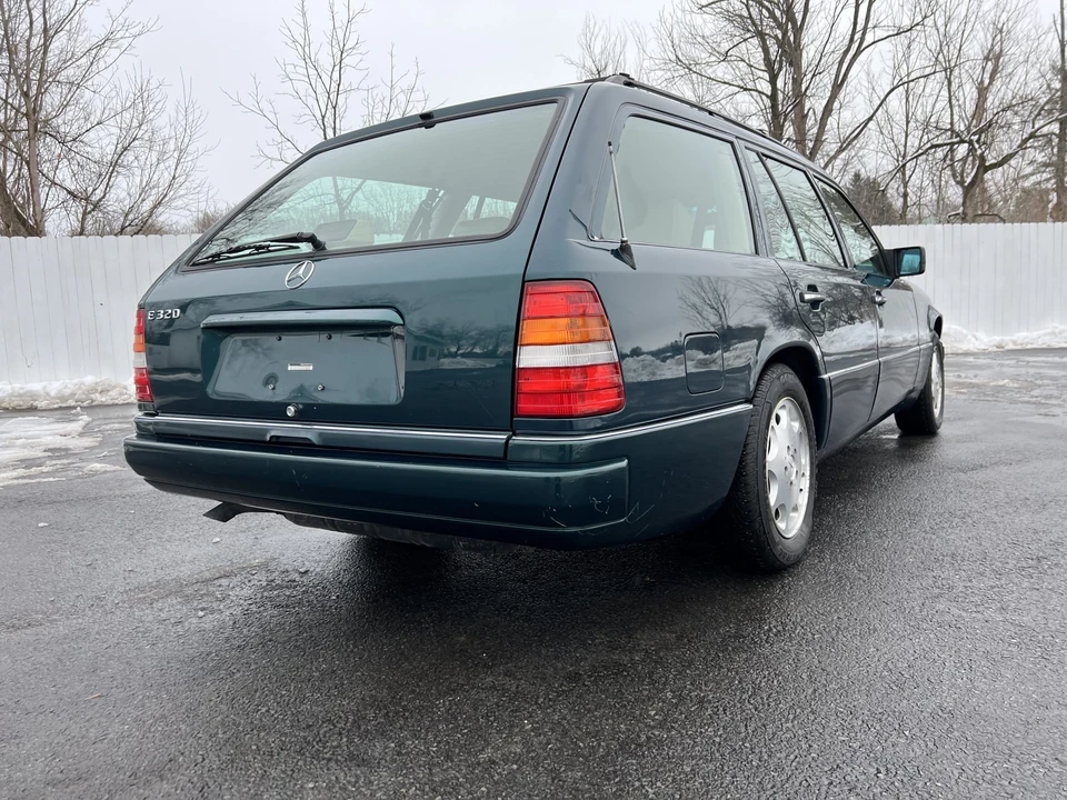 1995 Mercedes-Benz W124 E-Class - Image 25 of 31