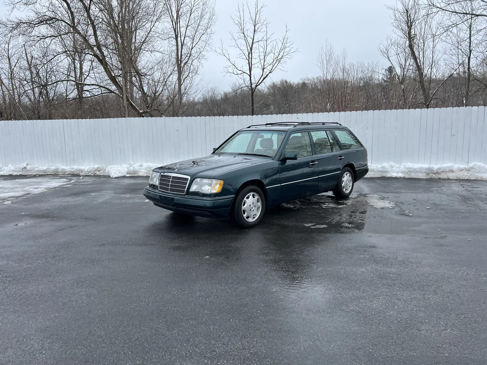 1995 Mercedes-Benz W124 E-Class - Image 12 of 31