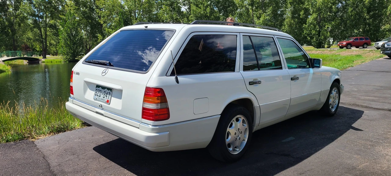 1995 Mercedes-Benz W124 E-Class - Image 6 of 31