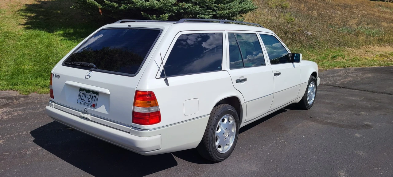 1995 Mercedes-Benz W124 E-Class - Image 7 of 31