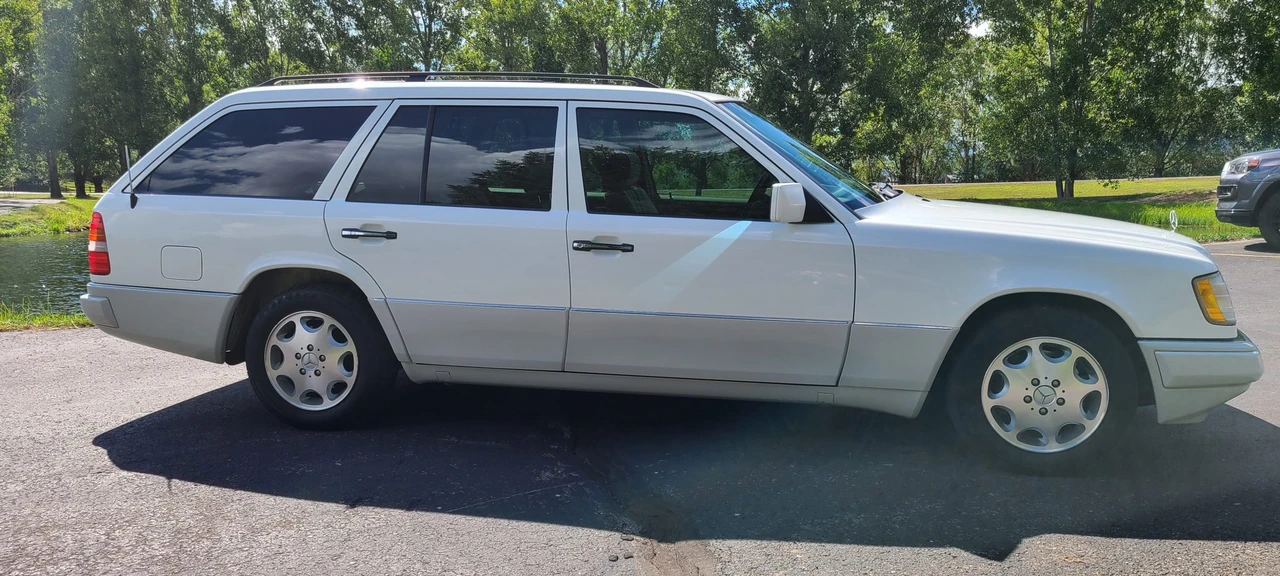 1995 Mercedes-Benz W124 E-Class - Image 5 of 31
