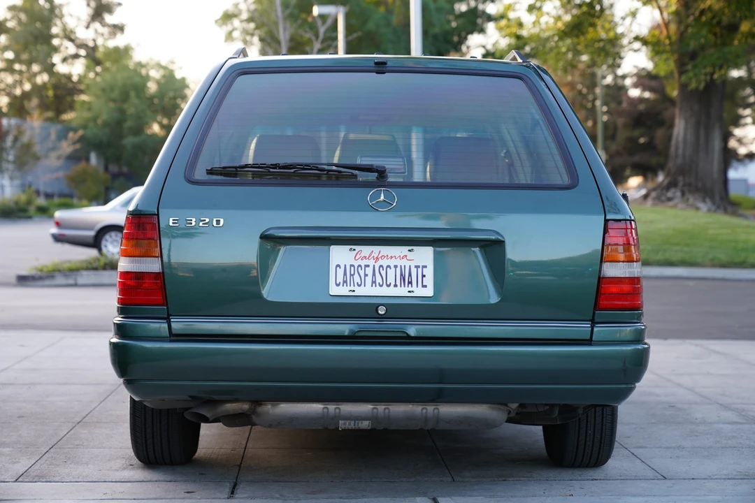 1995 Mercedes-Benz W124 E-Class - Image 6 of 31