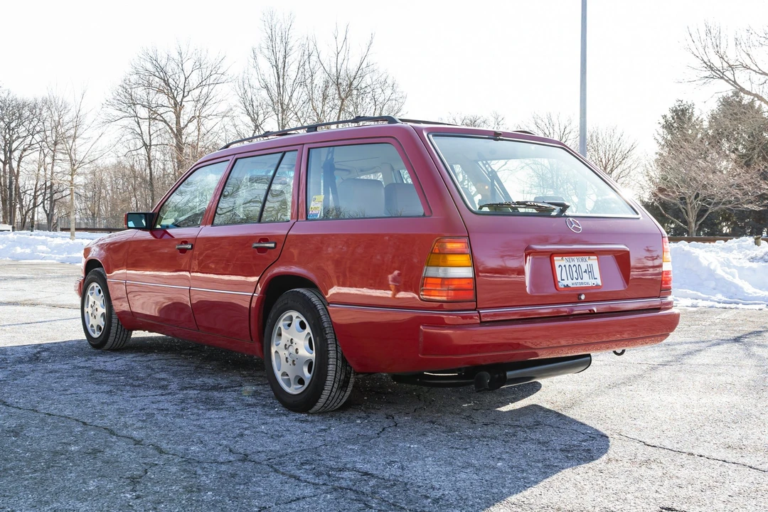 1995 Mercedes-Benz W124 E-Class - Image 6 of 31