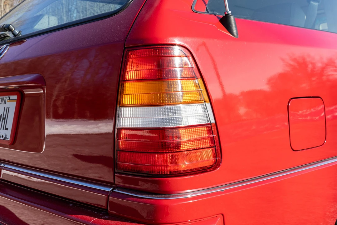 1995 Mercedes-Benz W124 E-Class - Image 16 of 31