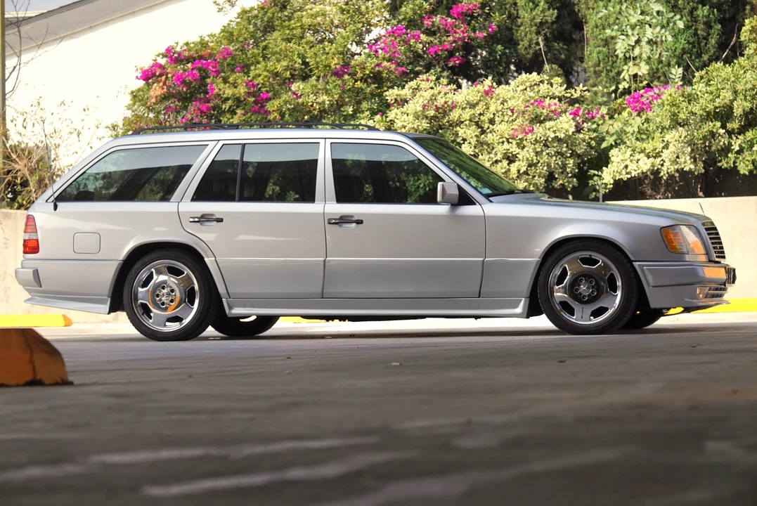 1995 Mercedes-Benz W124 E-Class - Image 17 of 31