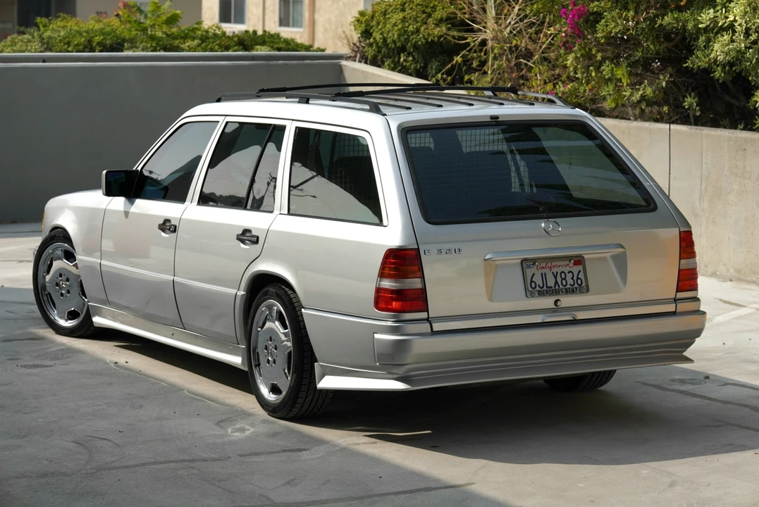 1995 Mercedes-Benz W124 E-Class - Image 24 of 31