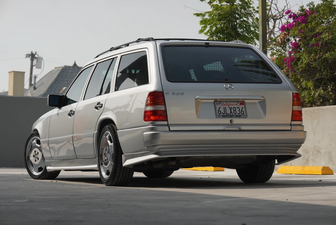 1995 Mercedes-Benz W124 E-Class - Image 23 of 31